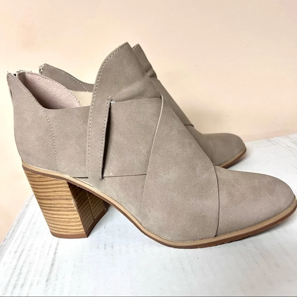 BC Footwear bc born